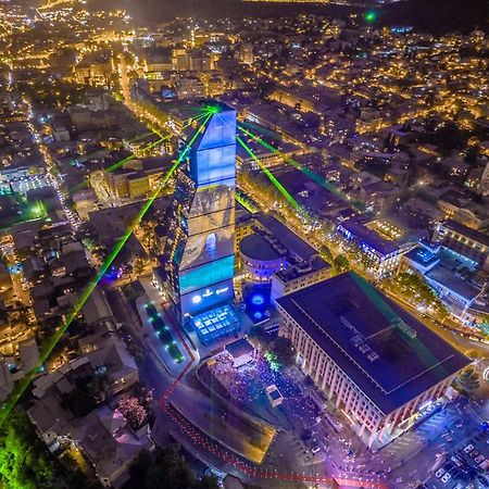 The Biltmore Tbilisi Hotel Exterior photo Aerial view of the building at night