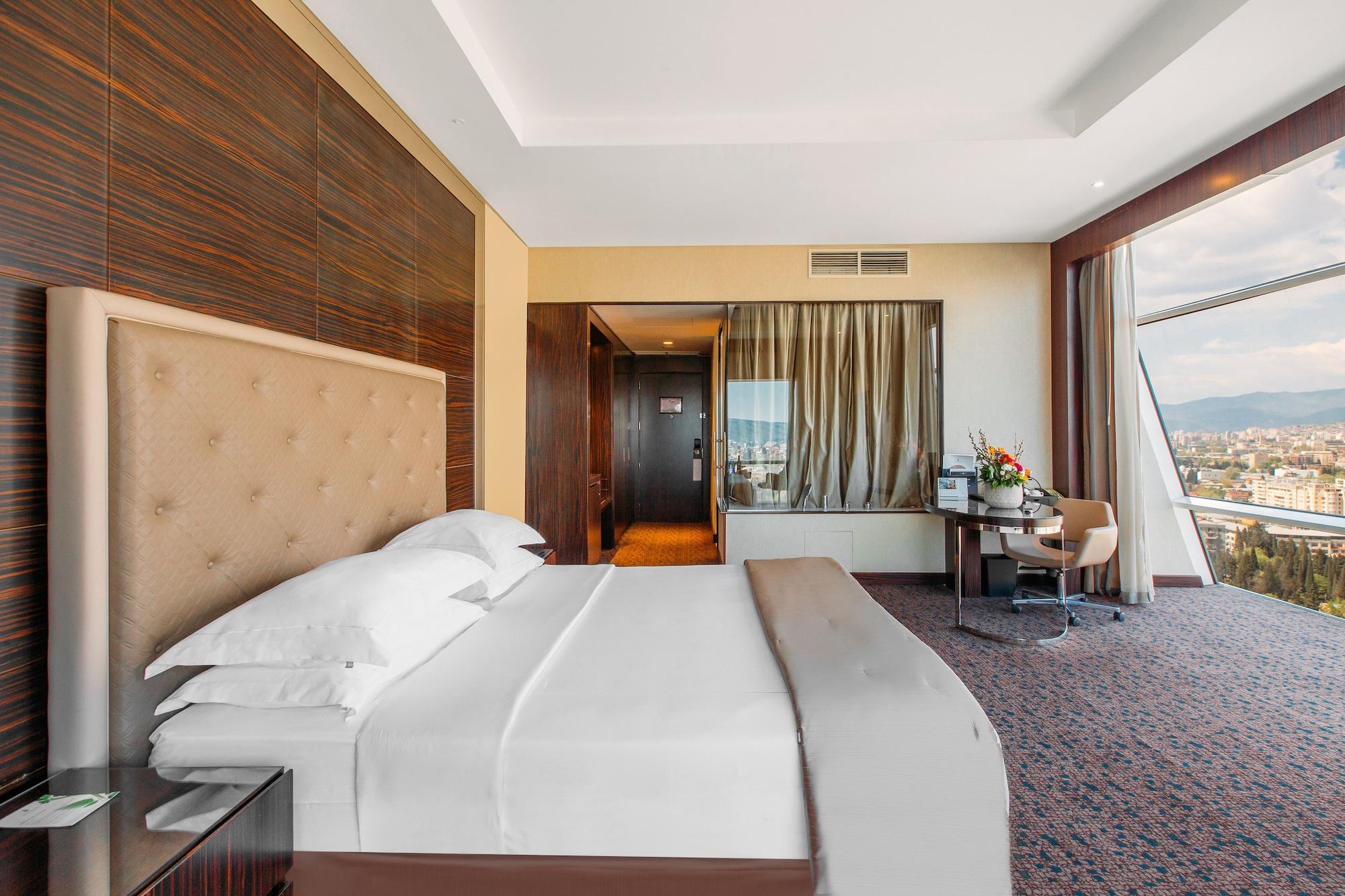The Biltmore Tbilisi Hotel Exterior photo Executive Suite