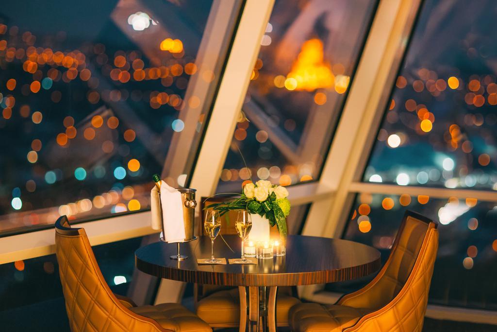 The Biltmore Tbilisi Hotel Exterior photo The 360° Lounge